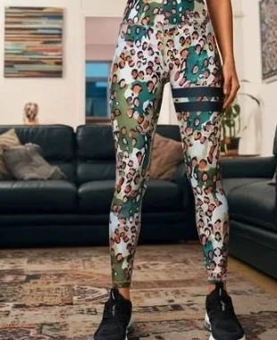 Legging - Stronger. Neuf avec étiquettes taille XS, brand: STRONGER, condizioni: Nuovo con cartellino, taglia: XS / IT 38 / EU 34, €22.00, €23.80 include la Protezione acquisti