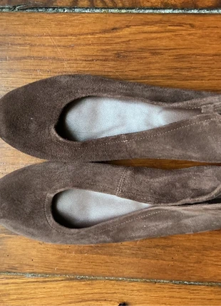 MNG Brown Suede Ballet Heels – EU 37 – Chic Minimalist Aesthetic, brand: Mango, condizioni: Nuovo senza cartellino, taglia: 37, €35.00, €37.45 include la Protezione acquisti