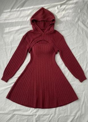 Ensemble Robe Pull Bordeau à Capuche Évasée Vintage, merk: Elandra, staat: Heel goed, maat: S / 36 / 8, € 44,99, € 47,94 inclusief Kopersbescherming