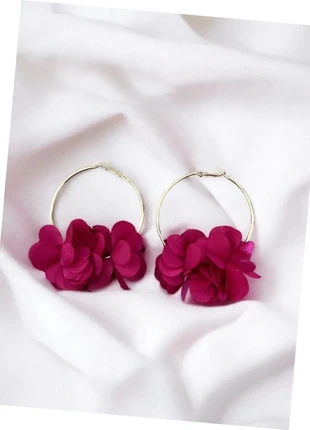 Boucles d'oreilles créoles fleurs rose rouge dorées, marke: Boutique vintage, zustand: Sehr gut, 4,50 €, 5,43 € inklusive Vinted-Käuferschutz