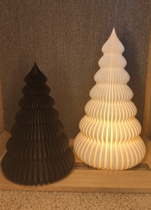 Kerstbomen met LED theelicht Voorzieningen, estado: Novo sem etiquetas, €7.00, €8.05 inclui Proteção do Comprador