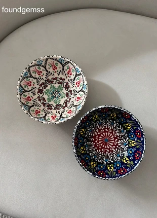 Lot de 2 bols artisanaux turcs faits main – céramique peinte à la main motif oriental coloré, état: Très bon état, 30,00 €, 32,20 € Protection acheteurs incluse