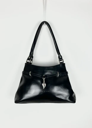 Lancaster – Versailles Sac Porté Epaule 431013 - sac à main porté épaule en cuir lisse noir, marque: Lancaster, état: Très bon état, 52,00 €, 55,30 € Protection acheteurs incluse