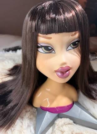 Bratz tête à coiffer 2002, marque: MGA Entertainment, état: Très bon état, taille: Taille unique, 20,00 €, 21,70 € Protection acheteurs incluse