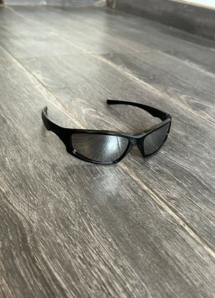 Lunettes black réfléchissant y2k, marque: CHROME, état: Très bon état, 9,99 €, 11,19 € Protection acheteurs incluse