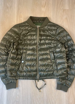 Doudoune légère Herno | Taille XS | vert olive, merk: Herno, staat: Heel goed, maat: XS / 34 / 6, € 55,00, € 58,45 inclusief Kopersbescherming