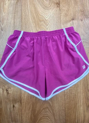 Short de sport femme Wilson Taille M, marque: Wilson, état: Très bon état, taille: M / 38 / 10, 10,00 €, 11,20 € Protection acheteurs (Pro) incluse