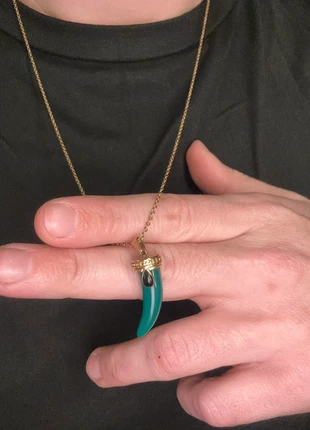 Collier pendentif vert, marque: La Fée Clochette, état: Très bon état, 8,00 €, 9,10 € Protection acheteurs incluse