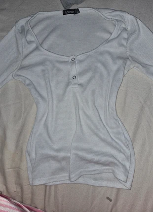 Haut Moulant blanc manches longues, marke: Boohoo, zustand: Sehr gut, größe: S / 36 / 8, 2,99 €, 3,84 € inklusive Vinted-Käuferschutz