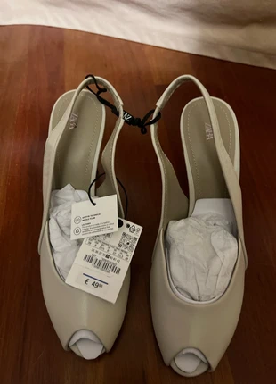 Sandalia destalonada piel blanco crudo Zara, marque: Zara Woman, état: Neuf avec étiquette, taille: 39, 25,00 €, 26,95 € Protection acheteurs incluse