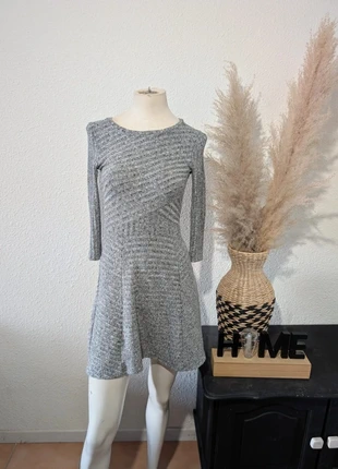 Robe Bershka, marca: Bershka, estado: Muito bom, tamanho: S / 36 / 8, €15.00, €16.45 inclui Proteção do Comprador Pro