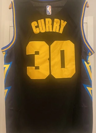 Curry Warriors NBA, marque: Nike, état: Neuf avec étiquette, taille: M, 20,00 €, 21,70 € Protection acheteurs incluse