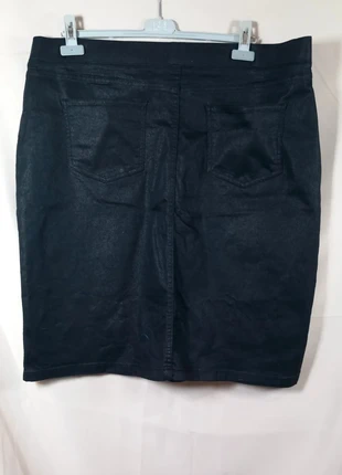 Jupe Droite Noire Toscane Neuf T4 (54) Effet Enduit / Simili Cuir, marque: Toscane, état: Neuf sans étiquette, taille: 7XL / 54 / 26, 25,00 €, 26,95 € Protection acheteurs (Pro) incluse