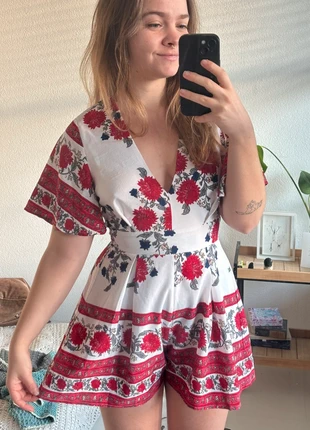 Red & white playsuit, marque: Vera & Lucy, état: Bon état, taille: S / 36 / 8, 6,00 €, 7,00 € Protection acheteurs incluse