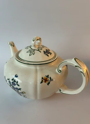 Theepot Alt-Strassburg, merk: Villeroy & Boch, staat: Heel goed, € 22,00, € 23,80 inclusief Kopersbescherming