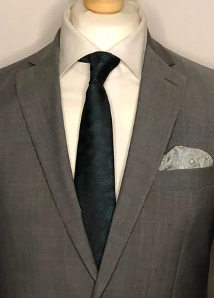 Vintage paisley tie – green and blue on black, merk: Vintage tie, staat: Heel goed, € 7,00, € 8,05 inclusief Kopersbescherming