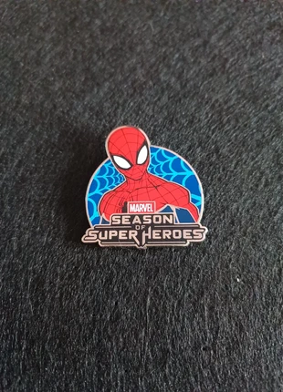 pin’s marvel spiderman – season of super heroes – disneyland paris, marque: Disney, état: Très bon état, 4,00 €, 4,90 € Protection acheteurs incluse