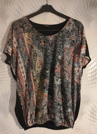 T-shirt Imprimé Paisley Doré Noir FSTVL - Taille XXL, marke: FSTVL, zustand: Gut, größe: XXL / 44 / 16, 3,00 €, 3,85 € inklusive Vinted-Käuferschutz