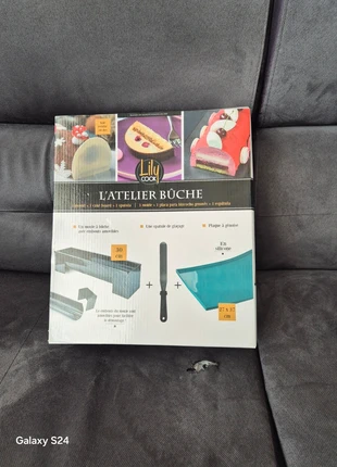 L atelier Bûche, marque: Atelier, état: Neuf sans étiquette, 15,00 €, 16,45 € Protection acheteurs incluse