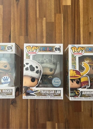 Lot Funko Pop One Piece – Luffy Armored, Law & Gol D. Roger, marca: Funko, estado: Muito bom, tamanho: Tamanho único, €75.00, €79.45 inclui Proteção do Comprador