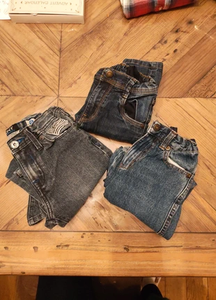 Lot jeans 8 ans, marke: CNY, zustand: Sehr gut, größe: 8 Jahre / 128, 6,50 €, 7,53 € inklusive Vinted-Käuferschutz