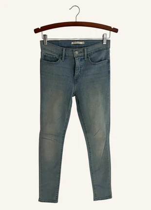 Levi’s 311 Shaping Skinny Light Blue Jeans W26 L30, merk: Levi's, staat: Heel goed, maat: XS / 34 / 6, € 25,00, € 26,95 inclusief Kopersbescherming