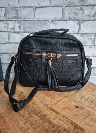 Zwarte tas, staat: Nieuw met prijskaartje, € 7,50, € 8,58 inclusief Kopersbescherming