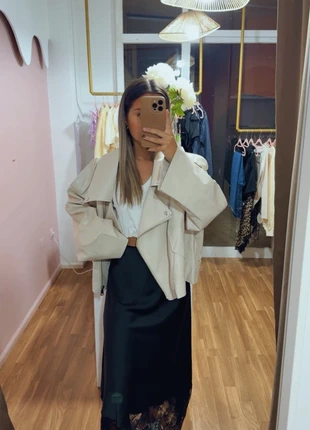 Saia renda, marca: Boutique Parisienne, estado: Novo com etiquetas, tamanho: S / 36 / 8, €26.99, €29.04 inclui Proteção do Comprador