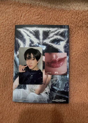 WTT/WTS pc changbin+photo lips bang chan Ate Accordion Version, marque: Stray Kids, état: Neuf, 7,00 €, 8,05 € Protection acheteurs incluse
