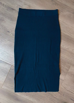 Knitted midi skirt, merk: Hallhuber, staat: Nieuw zonder prijskaartje, maat: M / 38 / 10, € 10,00, € 11,20 inclusief Kopersbescherming