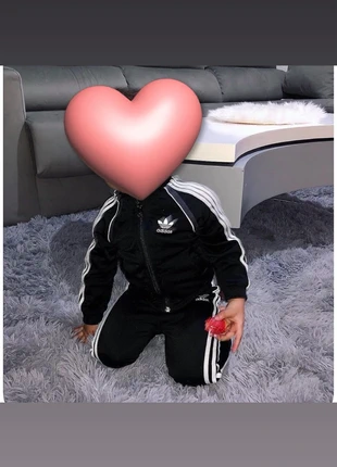 Training adidas, marque: adidas, état: Très bon état, taille: 18-24 mois / 86 cm, 25,00 €, 26,95 € Protection acheteurs incluse