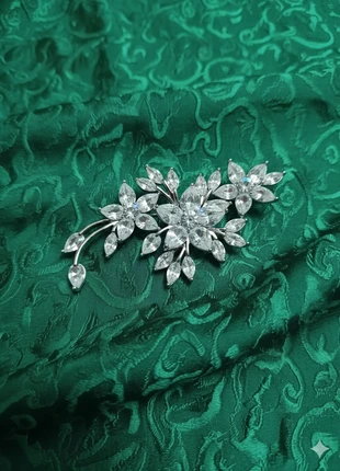 Broche floral de pedreria, staat: Nieuw zonder prijskaartje, € 5,30, € 6,27 inclusief Kopersbescherming