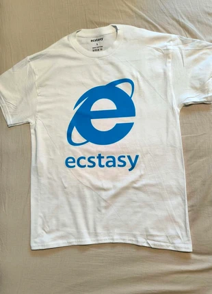 T-shirt Easy blanc Motif logo graphique Taille L, marke: Rare, zustand: Neu, größe: L, 15,99 €, 17,49 € inklusive Vinted-Käuferschutz