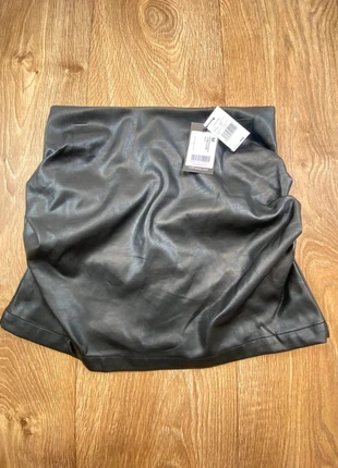 Mini Jupe similicuir noir Wild Pony Taille M, marque: Wild Pony, état: Neuf avec étiquette, taille: M / 38 / 10, 15,00 €, 16,45 € Protection acheteurs (Pro) incluse