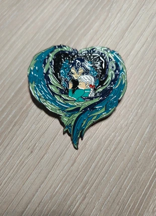 Pin's broche Le château ambulant studio Ghibli, brand: Studio Ghibli, condition: New with tags, €5.00, €5.95 includes Buyer Protection