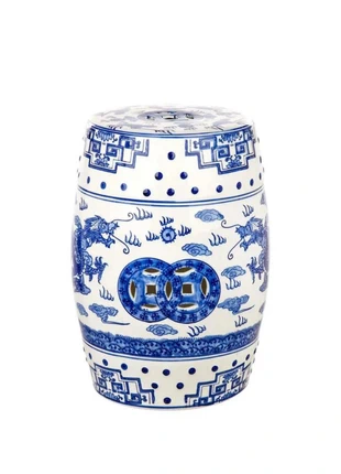 Blauw witte keramische kruk chinees gardenstool, merk: Asian, staat: Nieuw met prijskaartje, € 150,00, € 158,20 inclusief Kopersbescherming