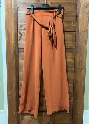 Joli pantalon Cerise blue - Taille S, marque: Cerise Blue, état: Très bon état, taille: S / 36 / 8, 4,50 €, 5,43 € Protection acheteurs incluse