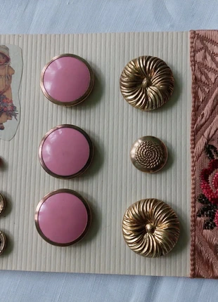 Lot N° 15 Boutons, marca: Buttons, estado: Como nuevo, 12,00 €, 13,30 € Protección al comprador incluida