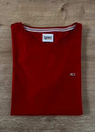 T-shirt, marke: Tommy Hilfiger, zustand: Sehr gut, größe: S / 36 / 8, 4,00 €, 4,90 € inklusive Vinted-Käuferschutz