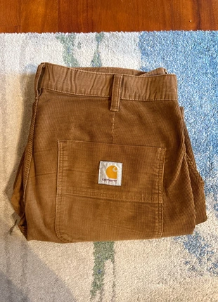Pantalone velluto, marque: Carhartt, état: Très bon état, taille: W34 | FR 44, 40,00 €, 42,70 € Protection acheteurs incluse