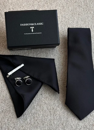 Gravata + Botões de Punho + Lenço, merk: Fashion Classic, staat: Nieuw met prijskaartje, € 12,00, € 13,30 inclusief Kopersbescherming