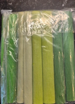 Crepe Paper in Green, condition: New, £8.00, £9.10 includes Buyer Protection