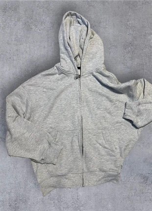 Felpa zip grigia Boxy fit, brand: Fashion, condizioni: Nuovo senza cartellino, taglia: M, €35.00, €37.45 include la Protezione acquisti