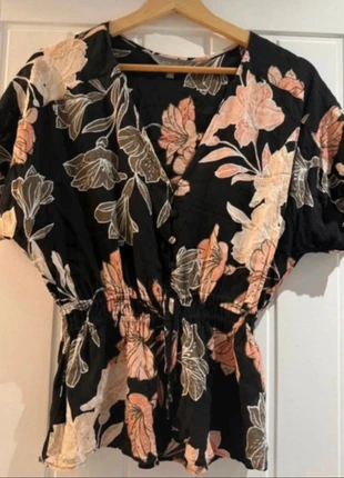 Woman’s black top with flowers - size 10, brand: Principles, condition: Very good, size: S / UK 8-10, £2.00, £2.80 includes Buyer Protection