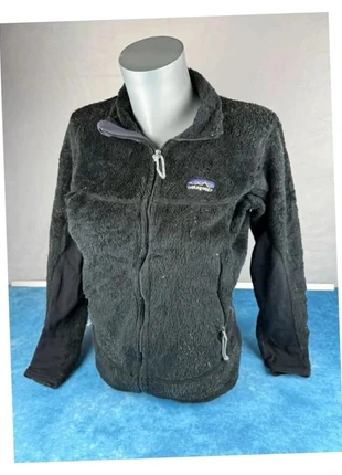 patagonia polaire noire zippée chaude à poches col montant coupe droite taille S femme “78”, marke: Patagonia, zustand: Gut, größe: S / 36 / 8, 21,00 €, 22,75 € beinhaltet Vinted-Käuferschutz Pro