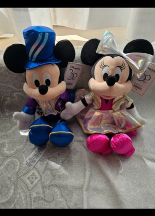 Mickey et Minnie pour les 30 ans de Disneyland Paris, marque: Disneyland Paris, état: Neuf avec étiquette, taille: 3 ans / 98 cm, 55,00 €, 58,45 € Protection acheteurs incluse