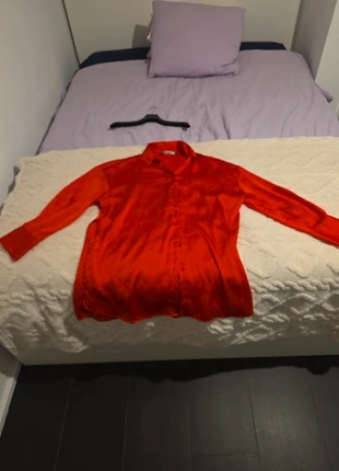 Camisa oversize vermelha Zara, marque: Zara, état: Très bon état, taille: XS / 34 / 6, 3,00 €, 3,85 € Protection acheteurs incluse