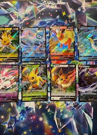 Lot 8 cartes V evoli gempack vol2, marke: Pokémon, zustand: Sehr gut, 15,00 €, 16,45 € inklusive Vinted-Käuferschutz