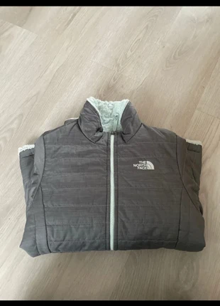 Veste polaire the north face, marque: The North Face, état: Très bon état, taille: S / 36 / 8, 24,95 €, 26,90 € Protection acheteurs incluse