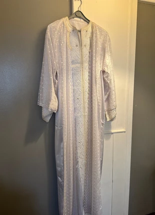 Cafetan blanc, marque: BLANC, état: Très bon état, taille: L / 40 / 12, 30,00 €, 32,20 € Protection acheteurs incluse